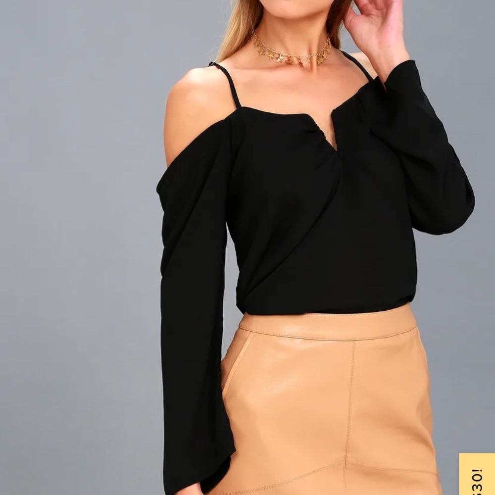 Lulu’s Double Date Black Off-the-Shoulder Top